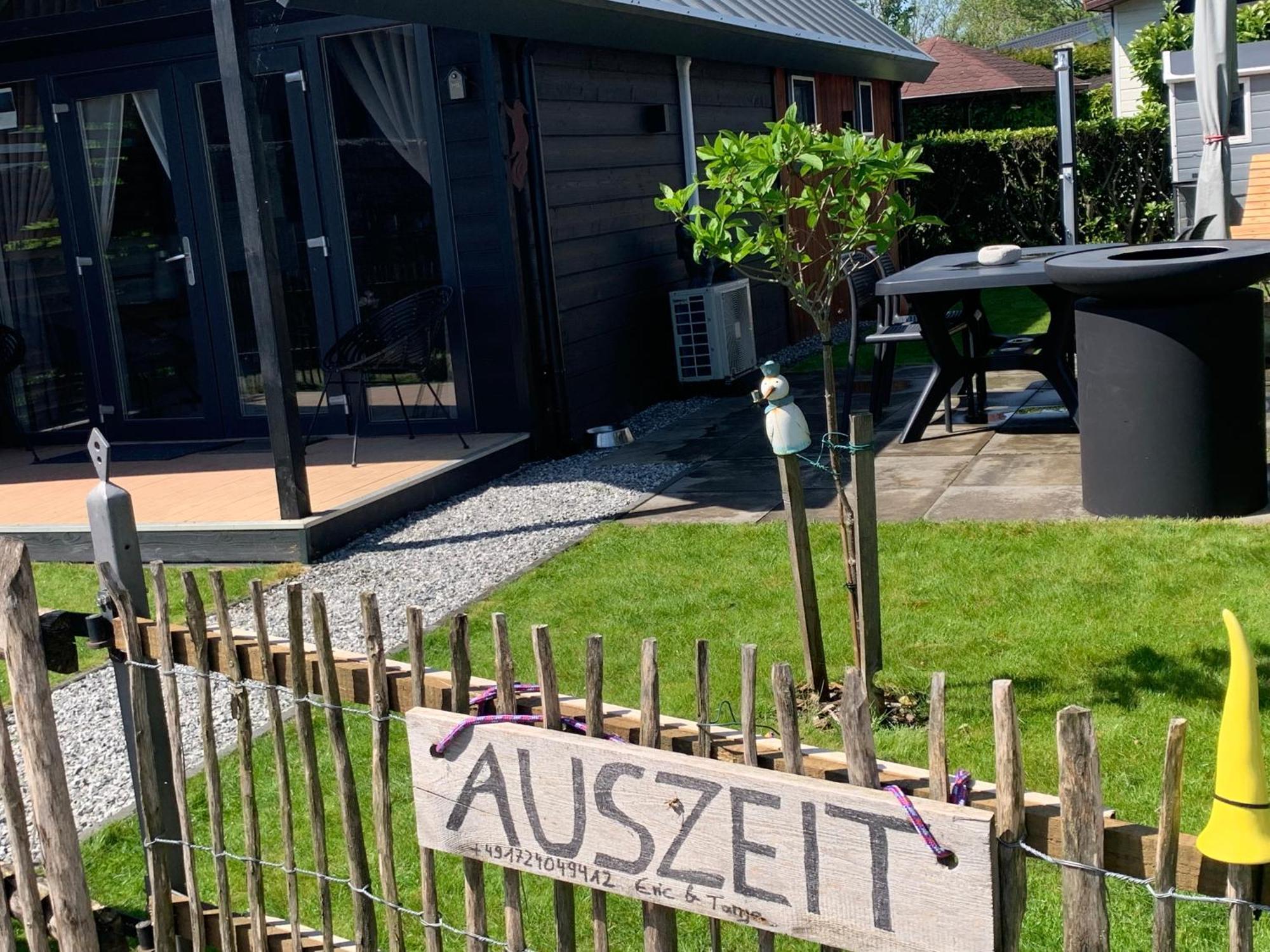Tiny Haus Auszeit Am See Lathum Exteriör bild